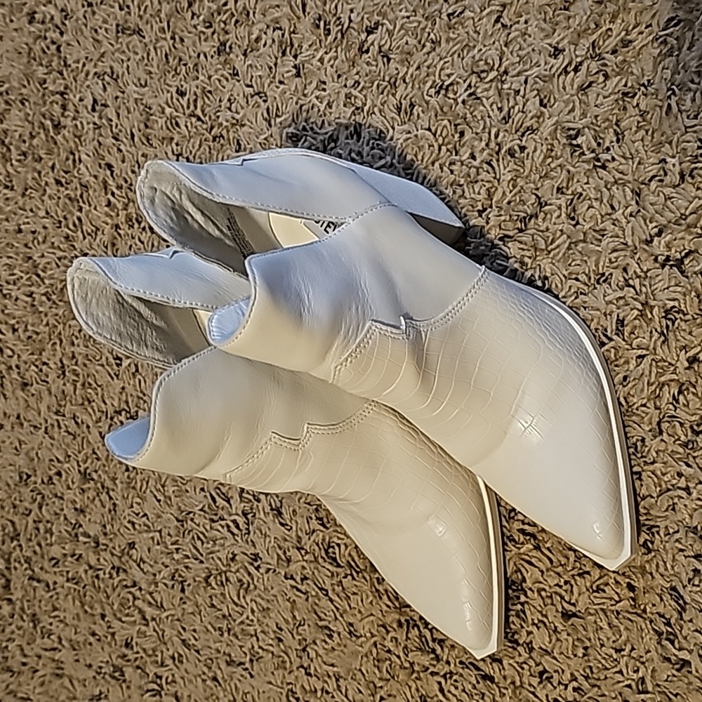 Steve Madden White Boots